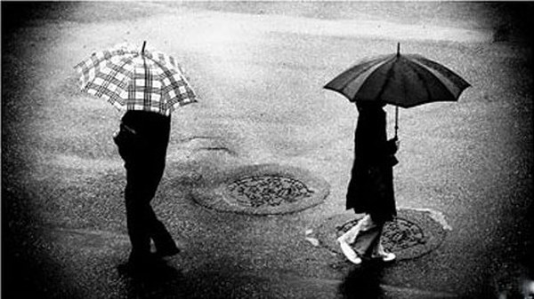 Hình ảnh đẹp về tình yêu buồn và mưa