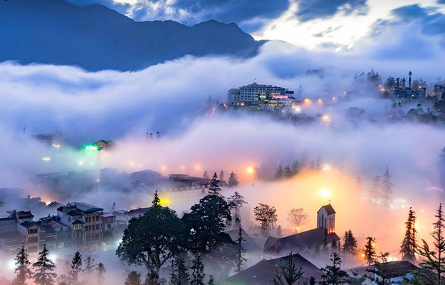 Hình ảnh Sa Pa - thị xã trong sương