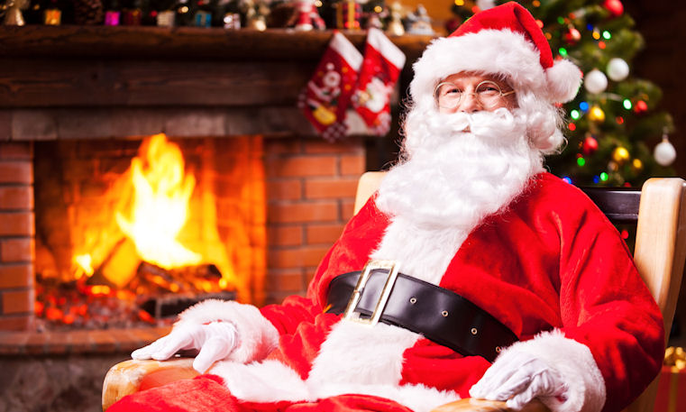 Hình ảnh ông già Noel xinh đẹp đang ngồi
